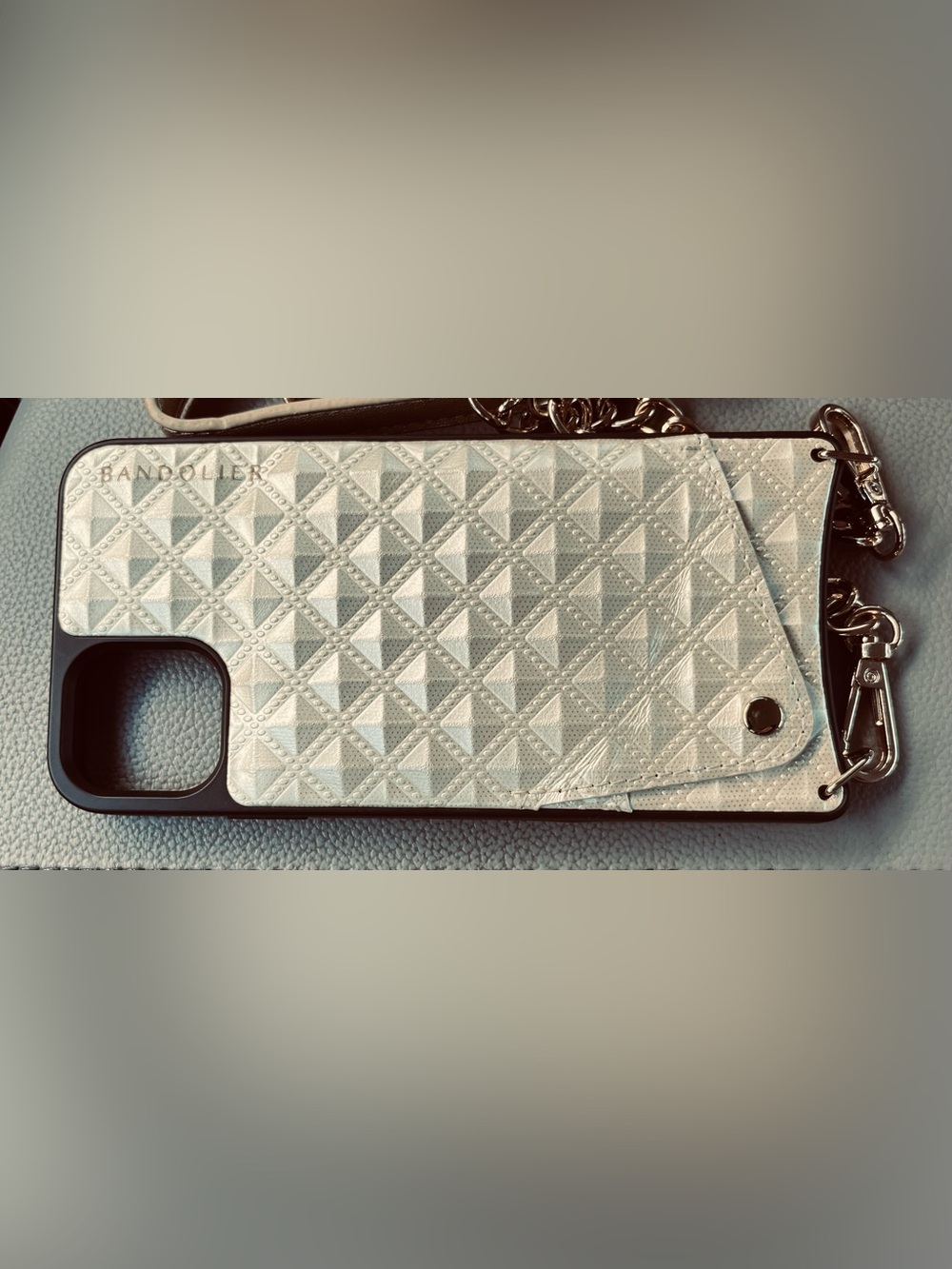 SALE GOLD 💛diamond 💎 cut 15 pro Bandolier phone and wallet crossbody - Picture 2 of 9